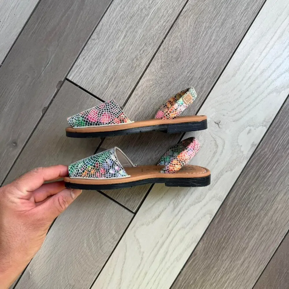 Handmade the brand colorful flat
